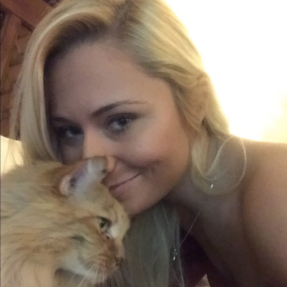 Meet Savy - Picture 5 of 7